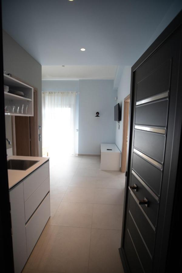 8 Boutique Suites Nea Poteidaia Exterior photo