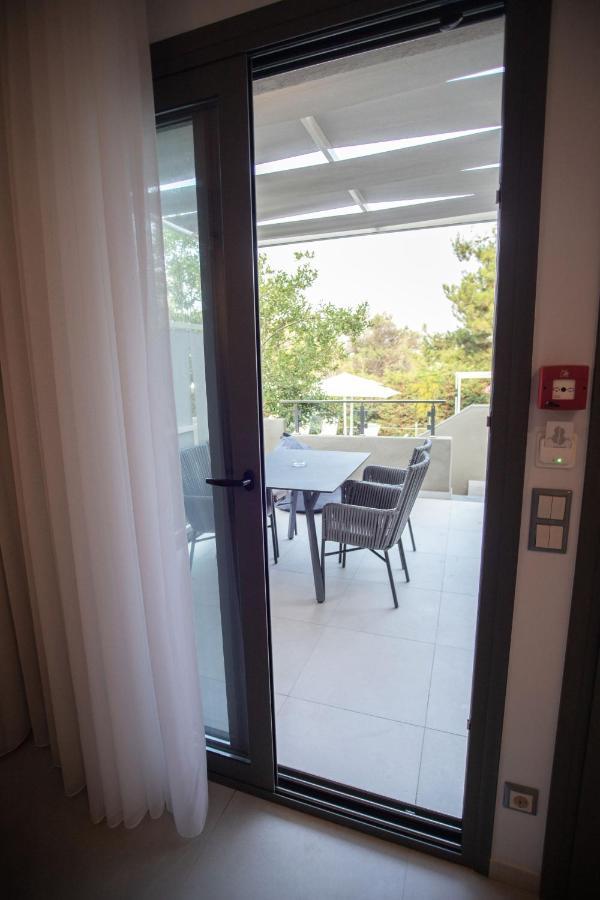 8 Boutique Suites Nea Poteidaia Exterior photo