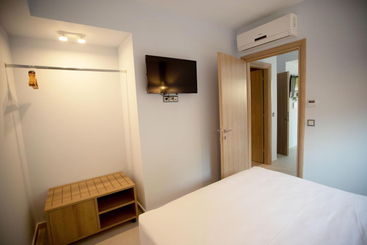 8 Boutique Suites Nea Poteidaia Exterior photo